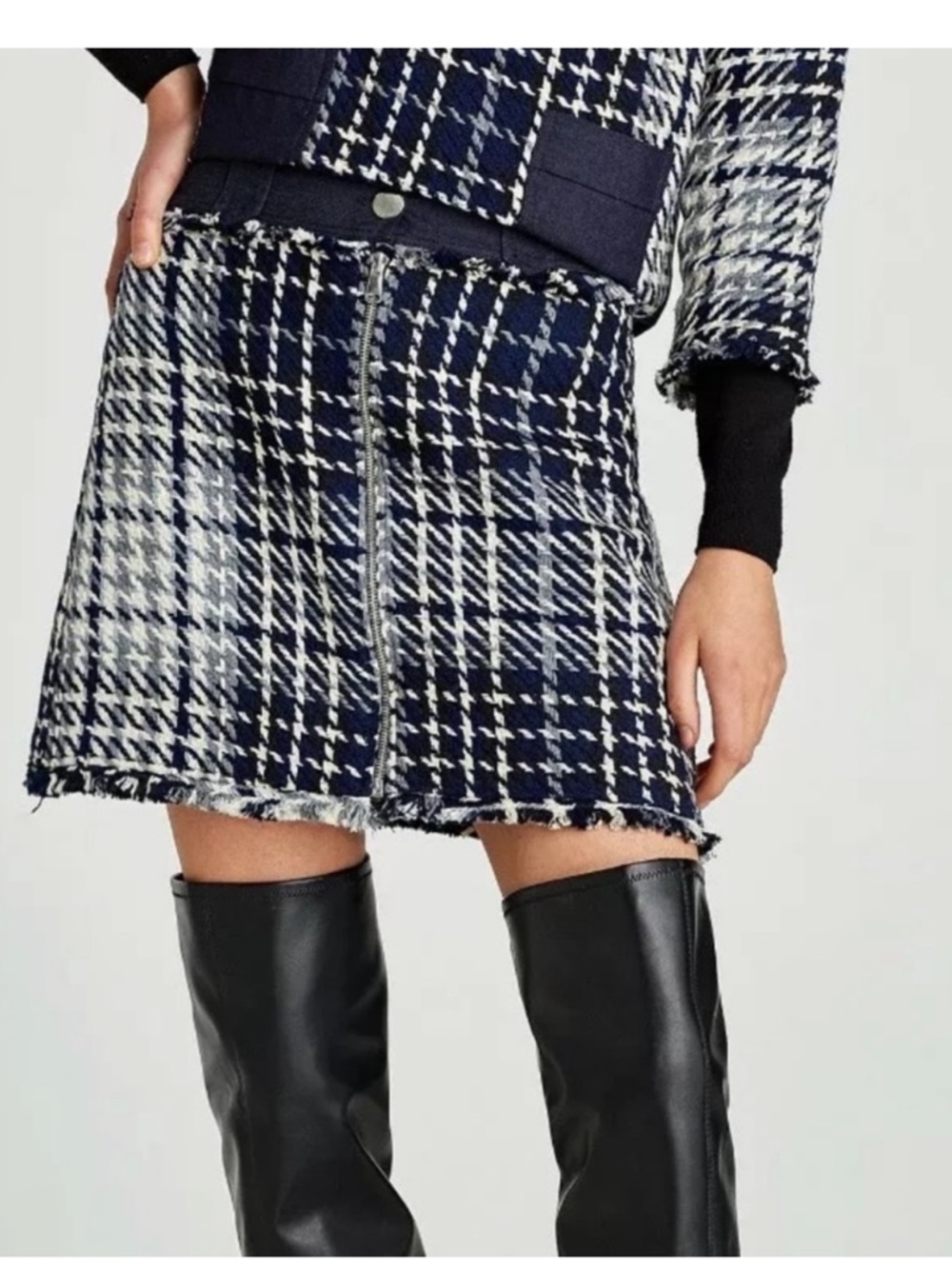 Zara Blue & White Houndstooth Fringe Mini Skirt with Front Zip
